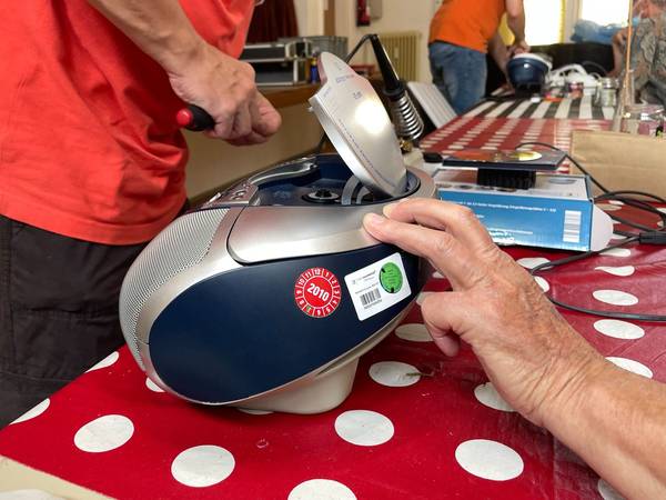 Bild vom RepairCafe an der Friedenskirche